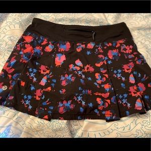 Lululemon Pace RivalSkirt 4 Excellent Shape used